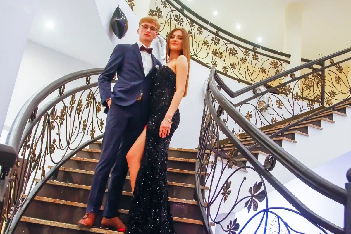 Niezapomniana studniówka maturzystów z LO im. Mikołaja Kopernika w Sali Tango (zdjęcia)