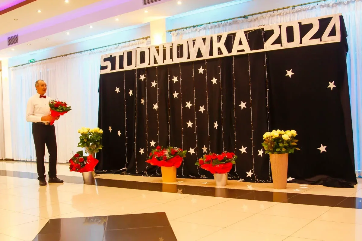 Niezapomniana studniówka maturzystów z LO im. Mikołaja Kopernika w Sali Tango (zdjęcia)