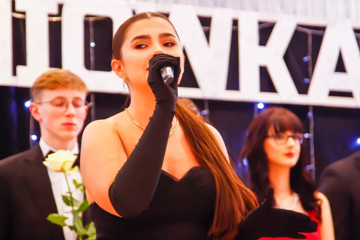 Niezapomniana studniówka maturzystów z LO im. Mikołaja Kopernika w Sali Tango (zdjęcia)