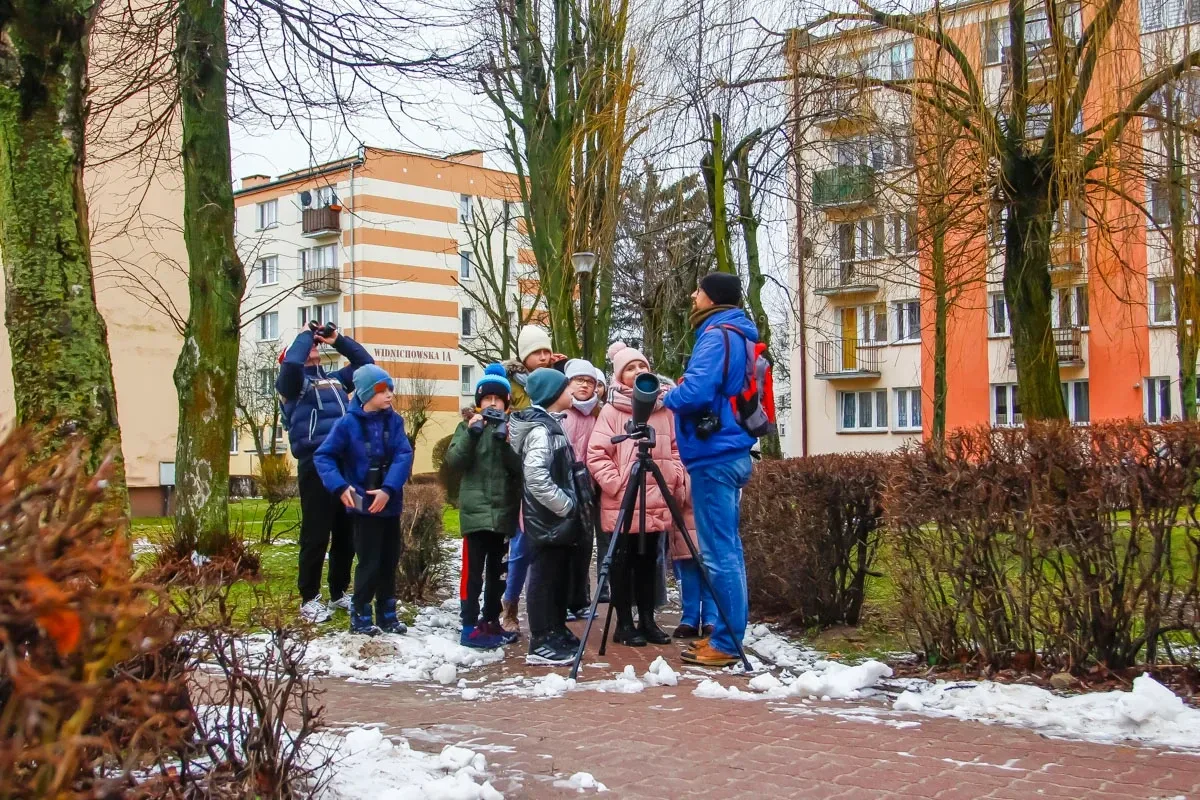 Młodzież wycieczkowała podczas V Ostrowskiego Zimowego Ptakoliczenia (zdjęcia)