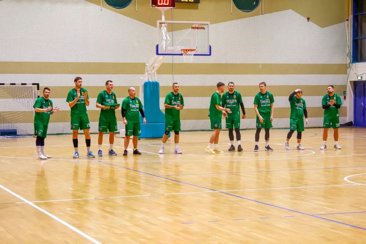 II Liga Koszykówki mężczyzn w Ostrowi - Sokół przeciwko Trójce Żyrardów (zdjęcia)