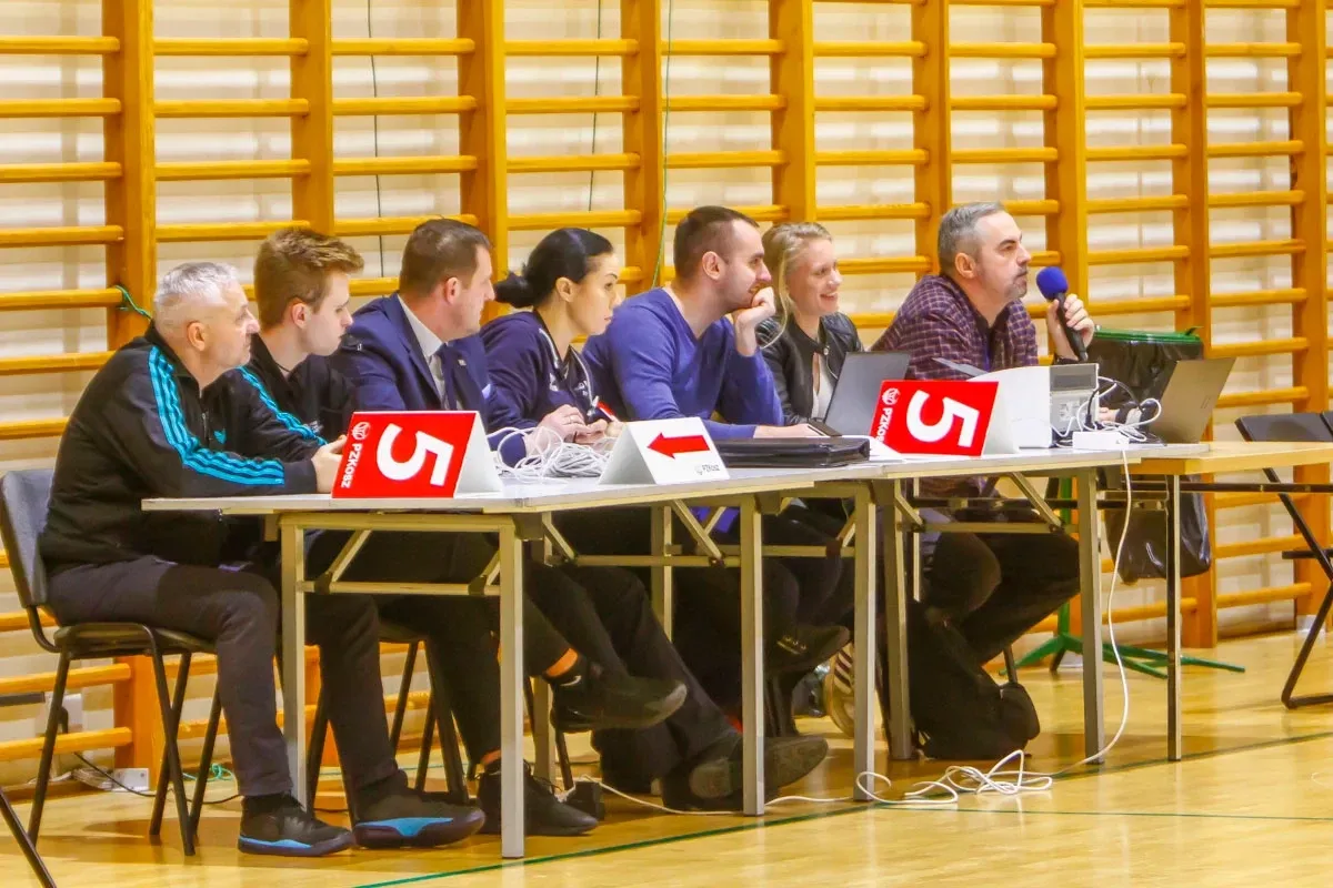 II Liga Koszykówki mężczyzn w Ostrowi - Sokół przeciwko Trójce Żyrardów (zdjęcia)