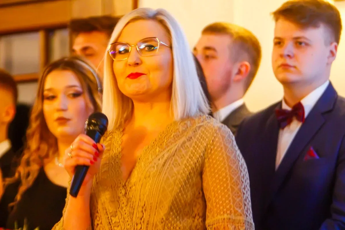 Studniówka w Maciejowej Chacie - Maturzyści bawili się do białego rana! Zobaczcie zdjęcia z niezapomnianej imprezy!