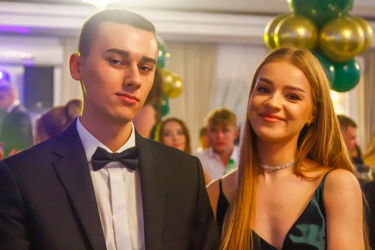 Studniówka w Maciejowej Chacie - Maturzyści bawili się do białego rana! Zobaczcie zdjęcia z niezapomnianej imprezy!