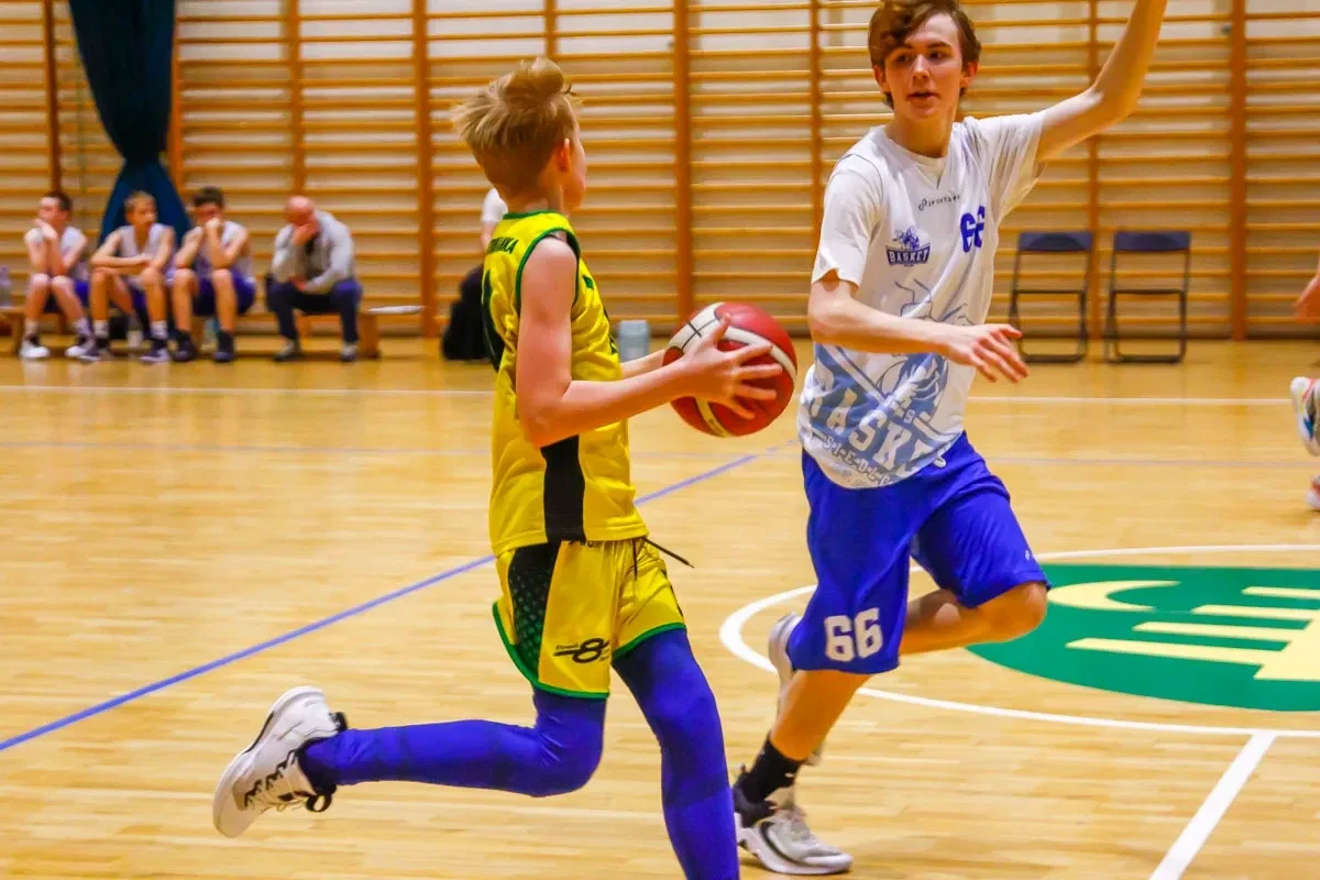 MKS Ostrowianka U13M wygrywa popołudniowy, niedzielny mecz! (zdjęcia)