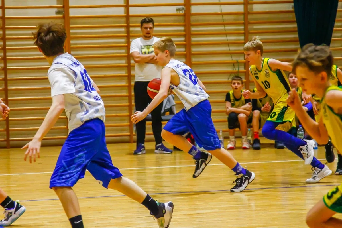 MKS Ostrowianka U13M wygrywa popołudniowy, niedzielny mecz! (zdjęcia)