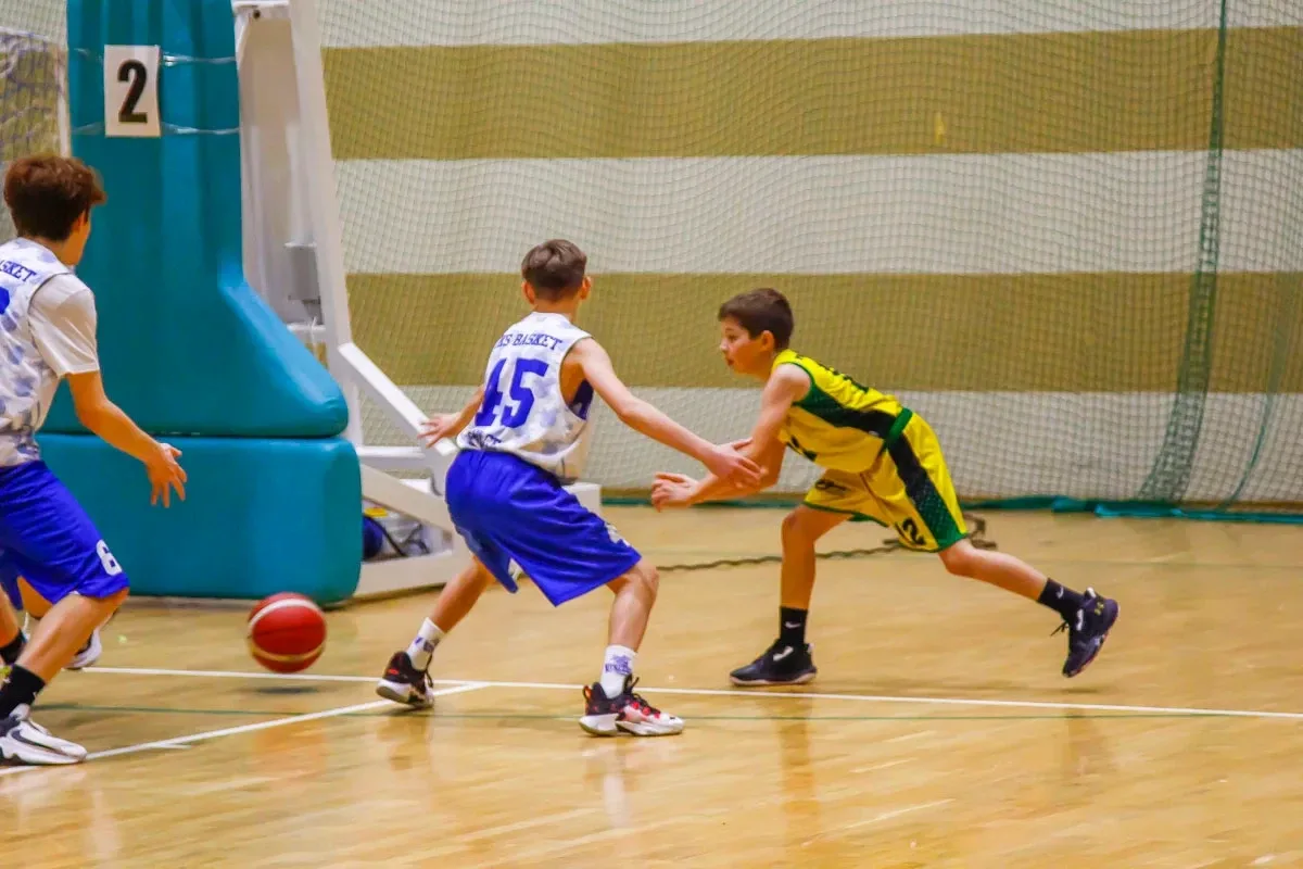 MKS Ostrowianka U13M wygrywa popołudniowy, niedzielny mecz! (zdjęcia)