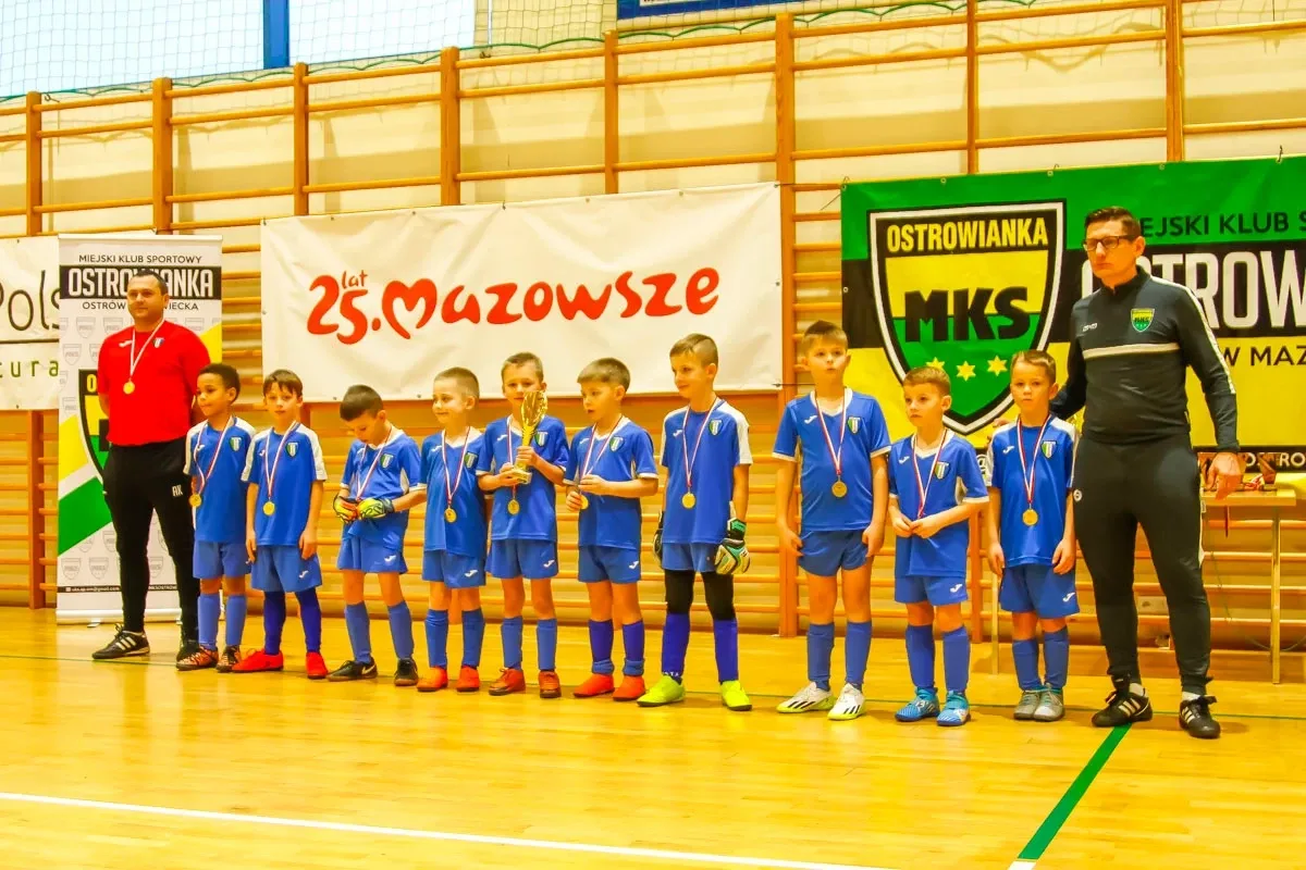 Turniej Mikołajkowy odbył się jeszcze raz w niedzielę dla rocznika 2016 (zdjęcia)
