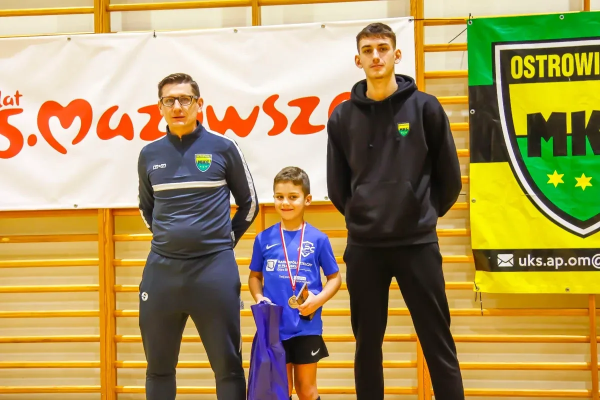Turniej Mikołajkowy odbył się jeszcze raz w niedzielę dla rocznika 2016 (zdjęcia)