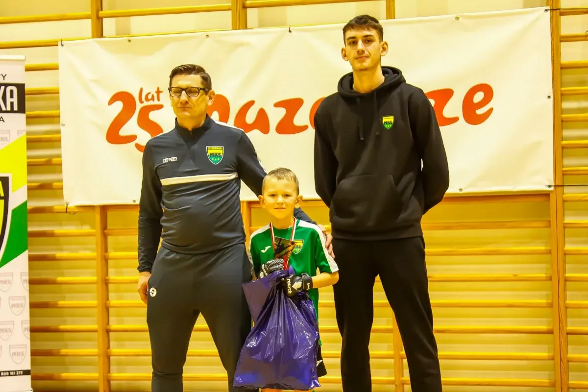Turniej Mikołajkowy odbył się jeszcze raz w niedzielę dla rocznika 2016 (zdjęcia)
