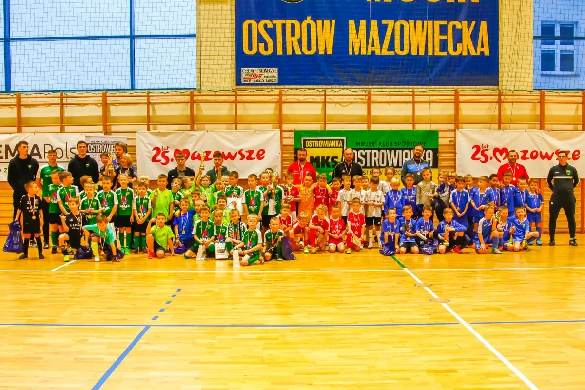 Turniej Mikołajkowy odbył się jeszcze raz w niedzielę dla rocznika 2016 (zdjęcia)