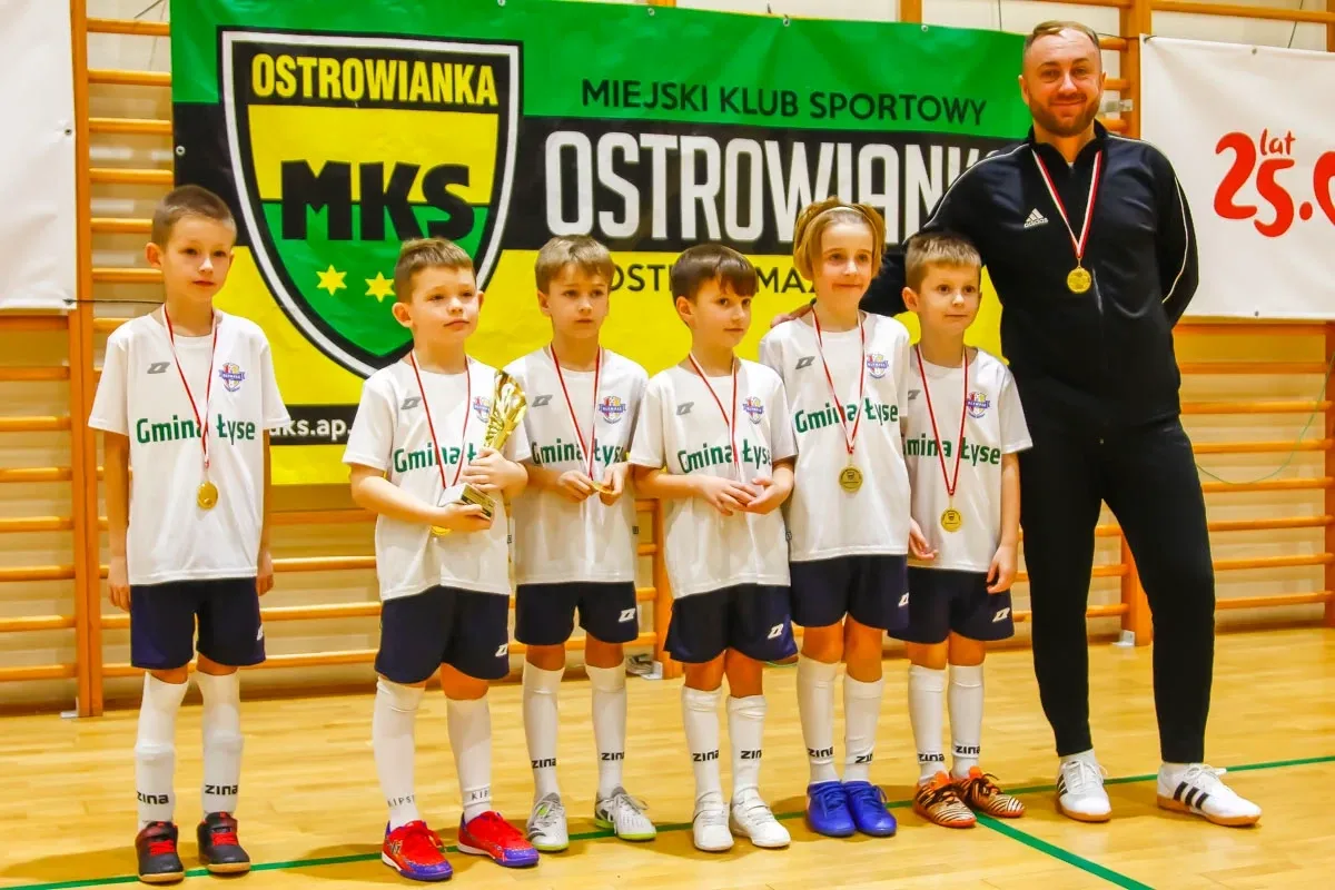 Turniej Mikołajkowy odbył się jeszcze raz w niedzielę dla rocznika 2016 (zdjęcia)