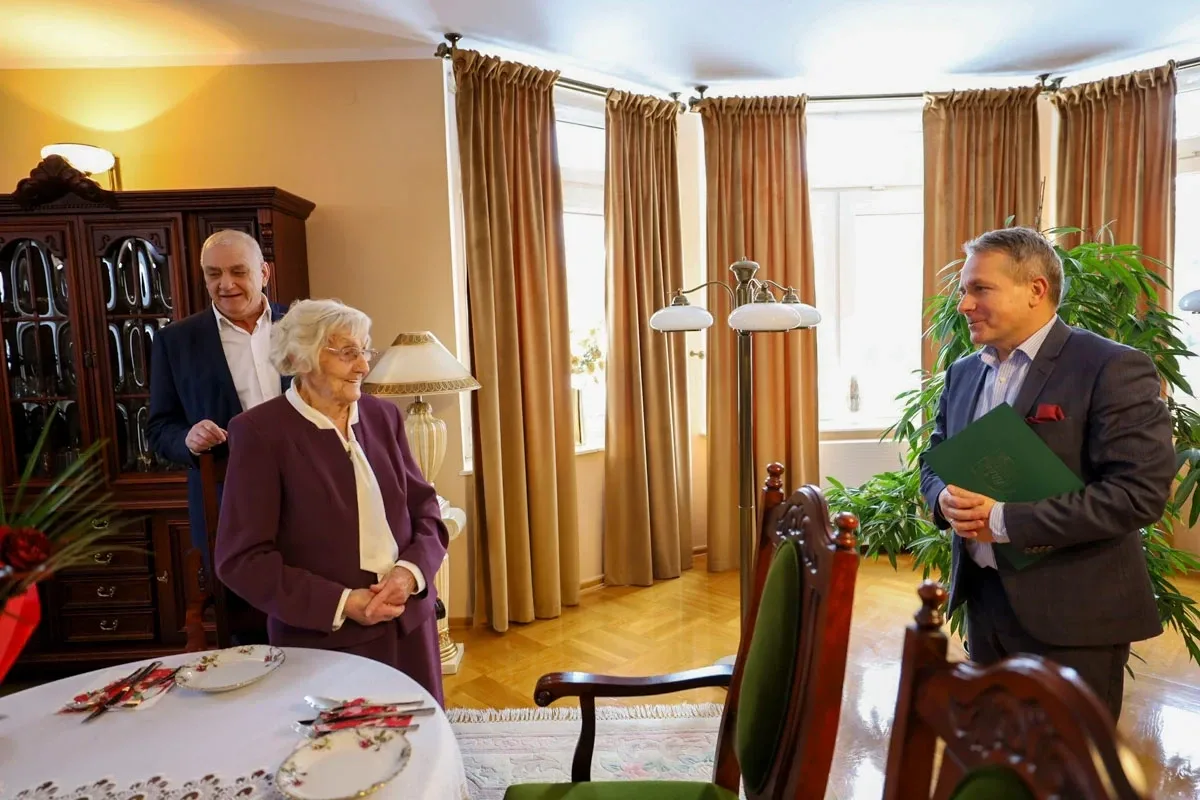 Pani Jadwiga Kołakowska obchodziła swoje setne urodziny (zdjęcia)