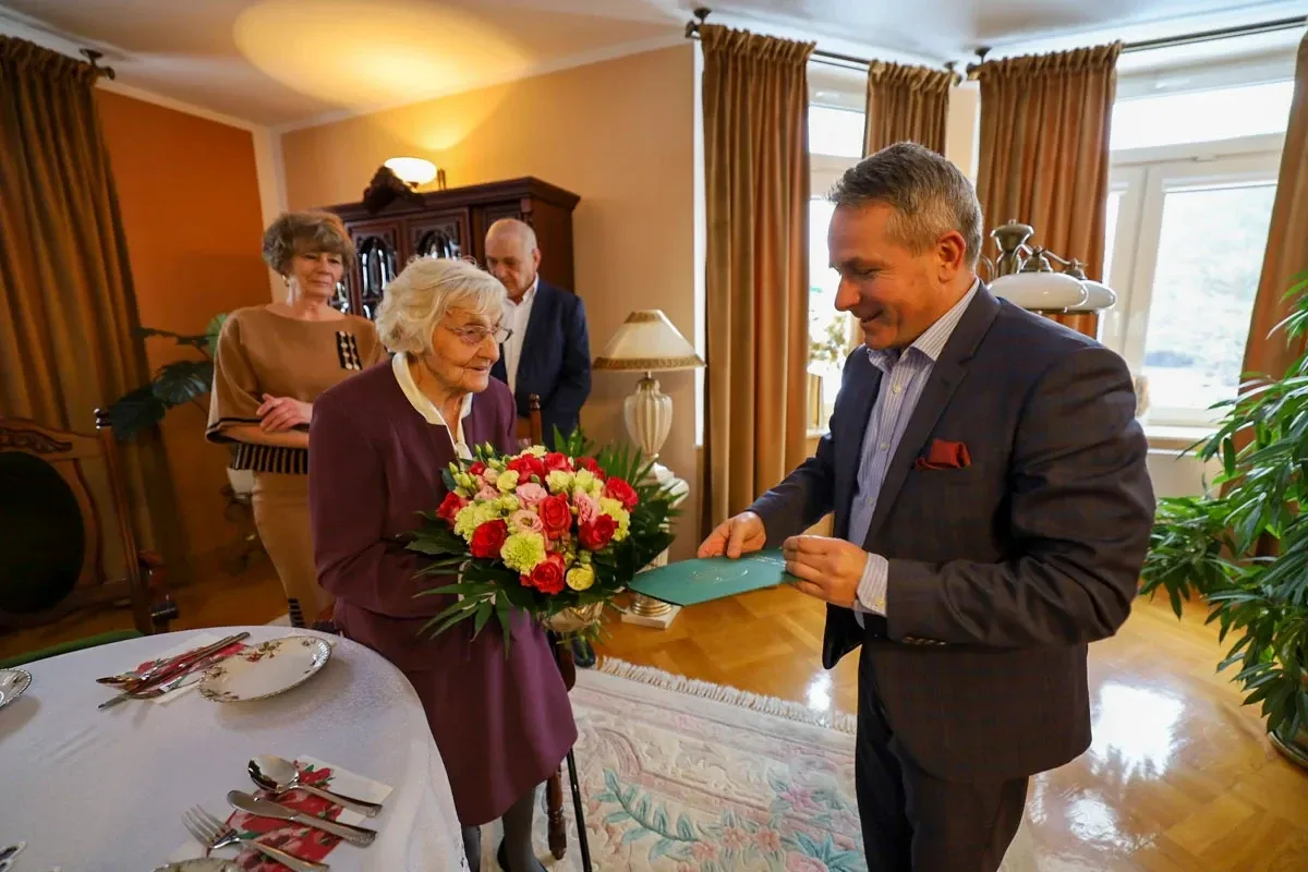 Pani Jadwiga Kołakowska obchodziła swoje setne urodziny (zdjęcia)