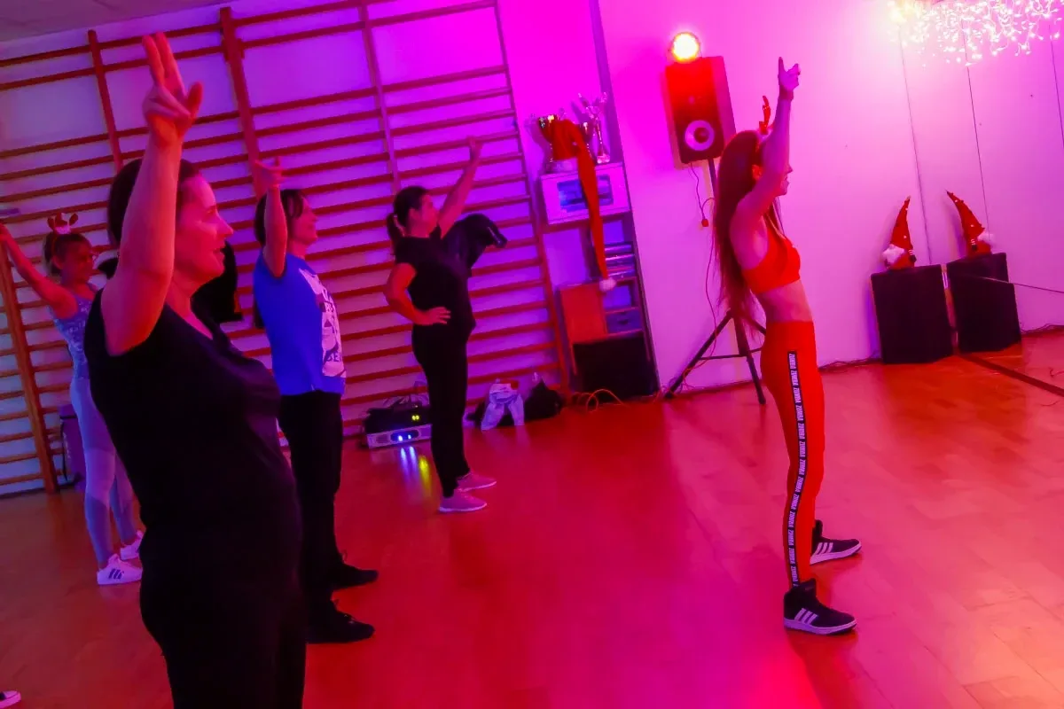 Magiczne Mikołajki w rytmie Zumba z Agatą Agą Wyrwas (zdjęcia)