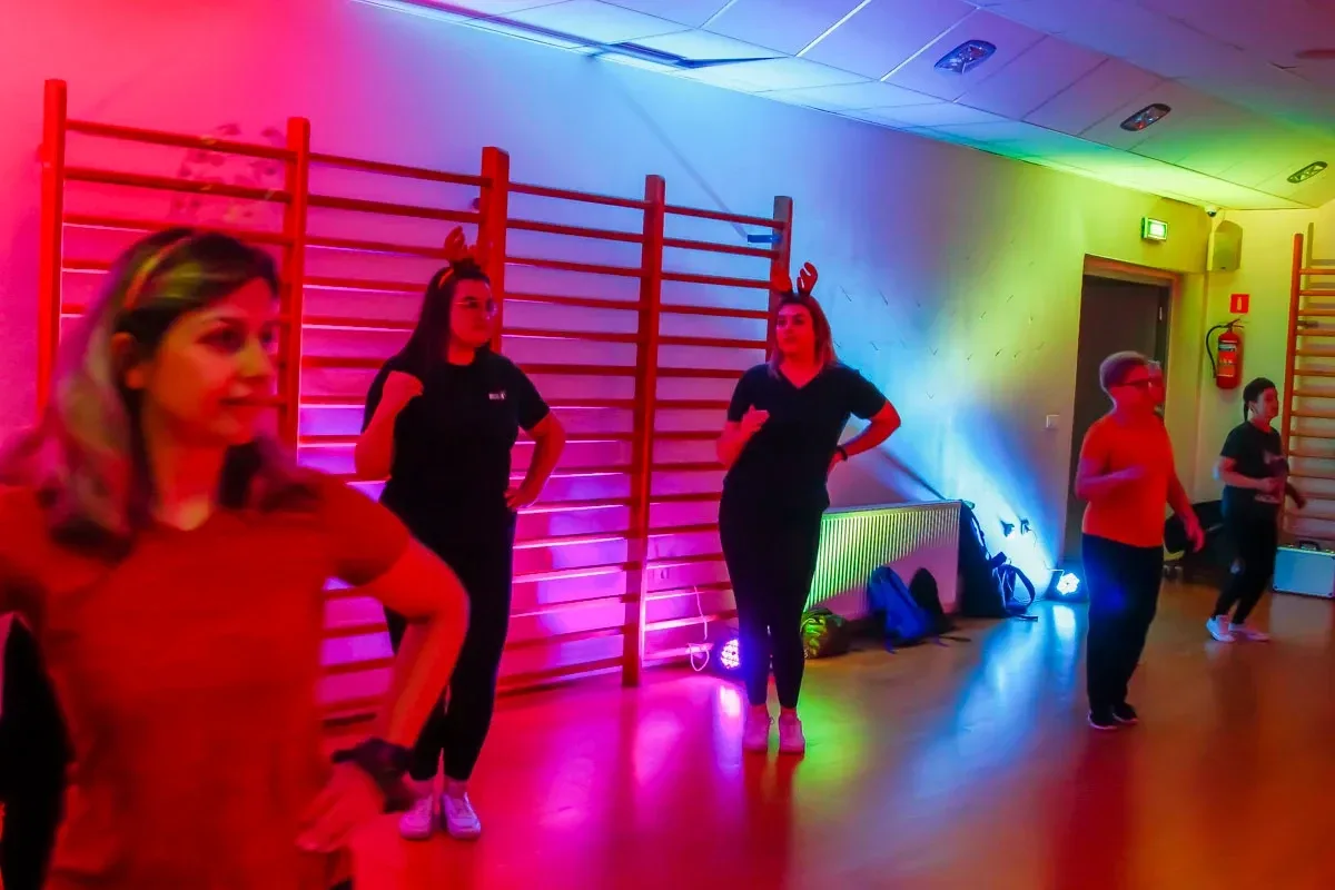 Magiczne Mikołajki w rytmie Zumba z Agatą Agą Wyrwas (zdjęcia)