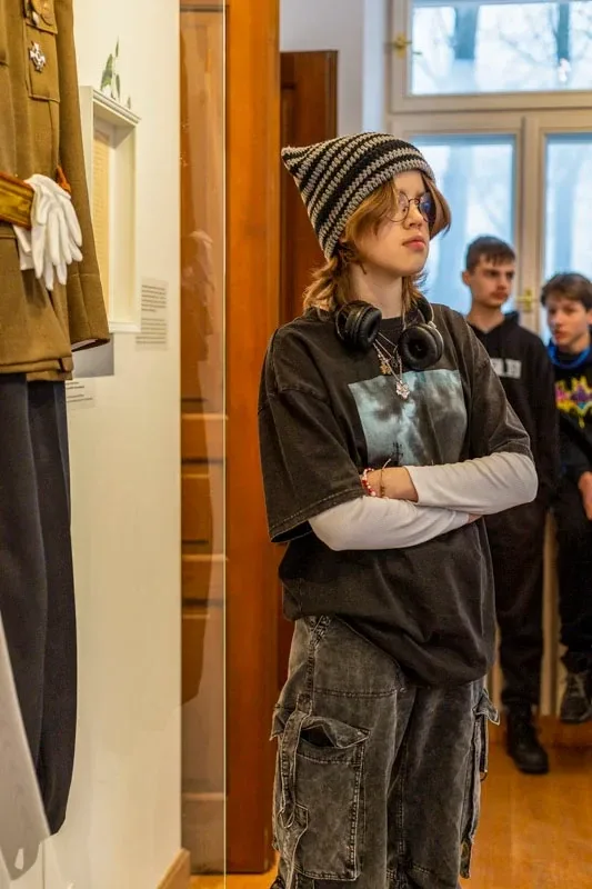 Laureaci konkursu "Witold Pilecki - mój bohater" odwiedzili Muzeum Dom Rodziny Pileckich w Ostrowi Mazowieckiej (zdjęcia)