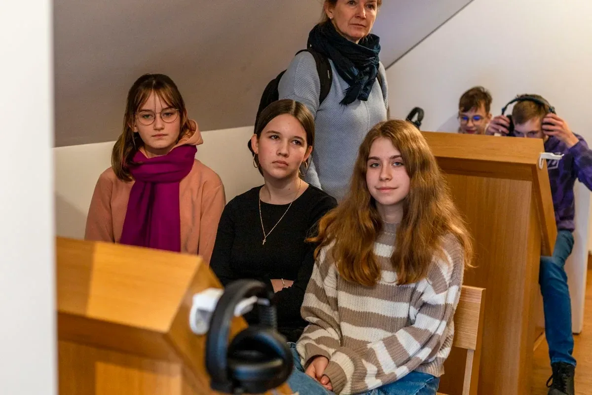 Laureaci konkursu "Witold Pilecki - mój bohater" odwiedzili Muzeum Dom Rodziny Pileckich w Ostrowi Mazowieckiej (zdjęcia)