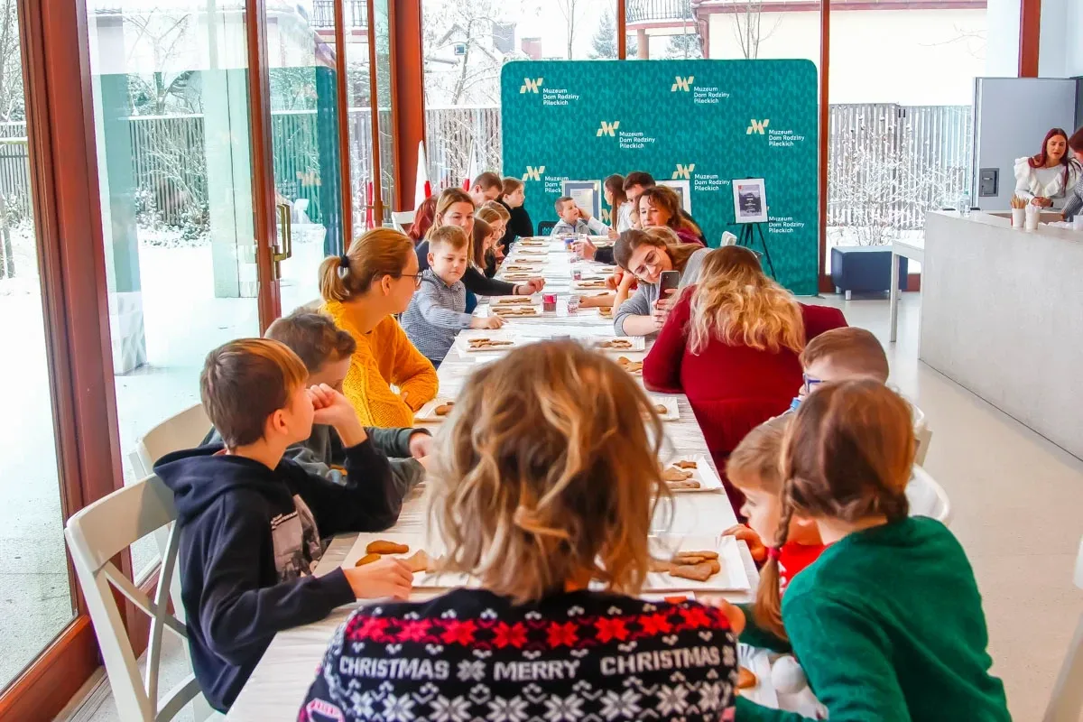 Pierniczki kolejnym dziełem uczestników warsztatów Kreatywne Historie (zdjęcia)