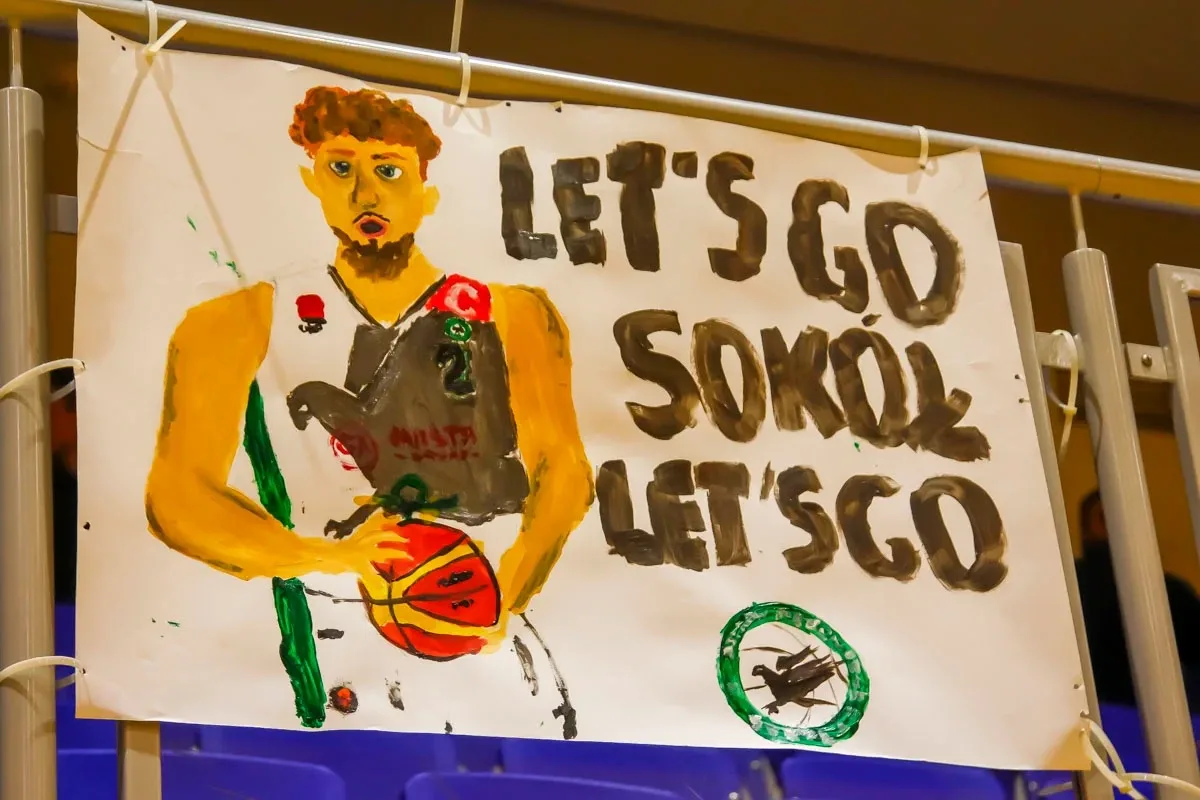 Koszykarskie zmagania Sokoła i Byków w sobotni wieczór (zdjęcia)
