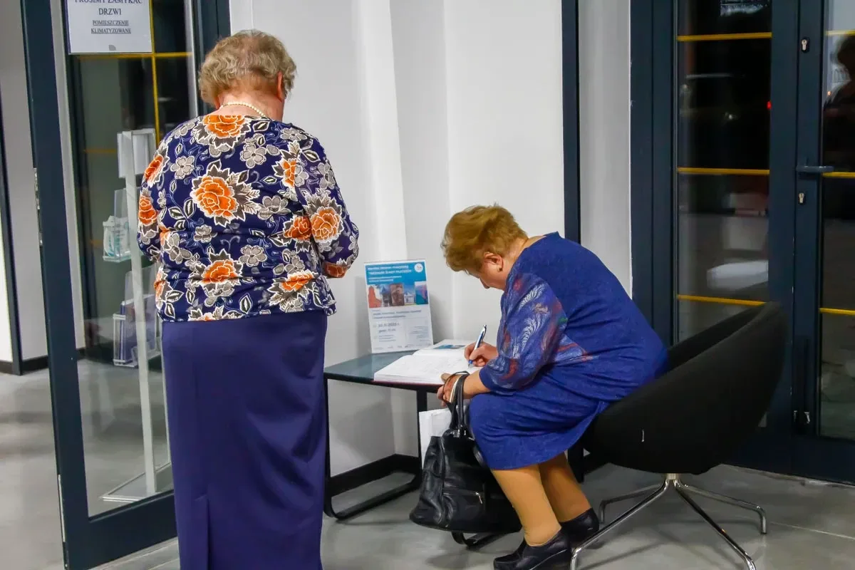 Projekt "Nieznane ślady Pileckich" zakończony. Rozdano nagrody i wykonano montaż słowno-muzyczny (zdjęcia)