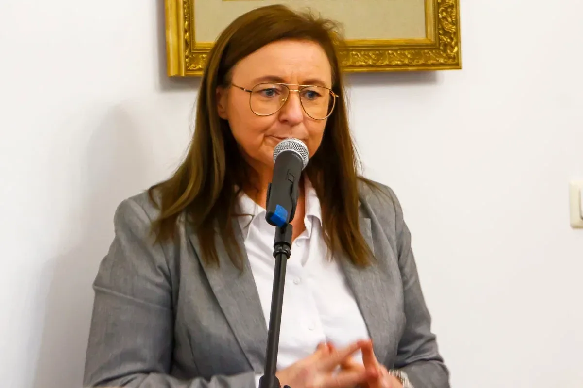 Strategiczne decyzje dla przyszłości Ostrowi Mazowieckiej: Podsumowanie LIII Sesji Rady Miasta (zdjęcia)