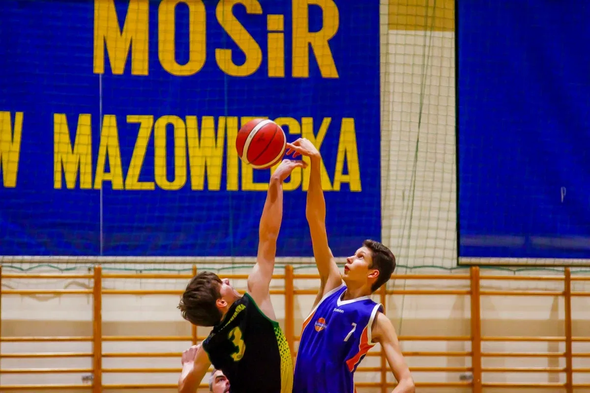 Trzecia wygrana z rzędu w lidze WOZKosz WM dla MKS Ostrowianka! (zdjęcia)