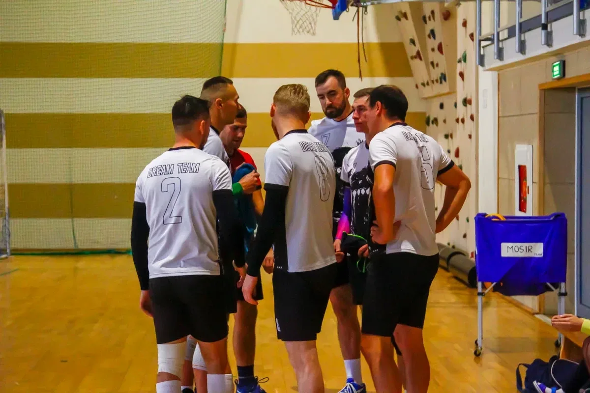 11. kolejka Ligi Siatkarzy Amatorów już zakończona (zdjęcia)