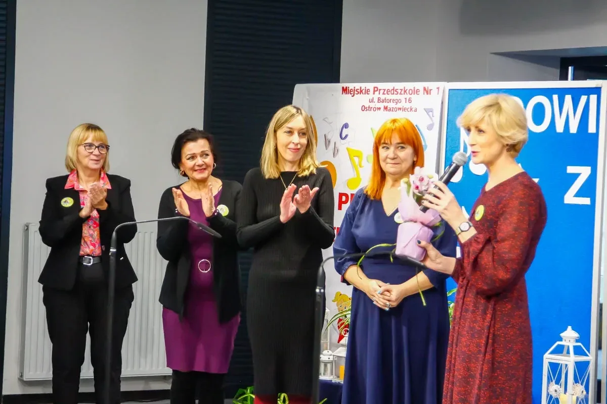 Ostrowskie przedszkolaki wykazały się zdolnościami śpiewu w Starej Elektrowni (zdjęcia)