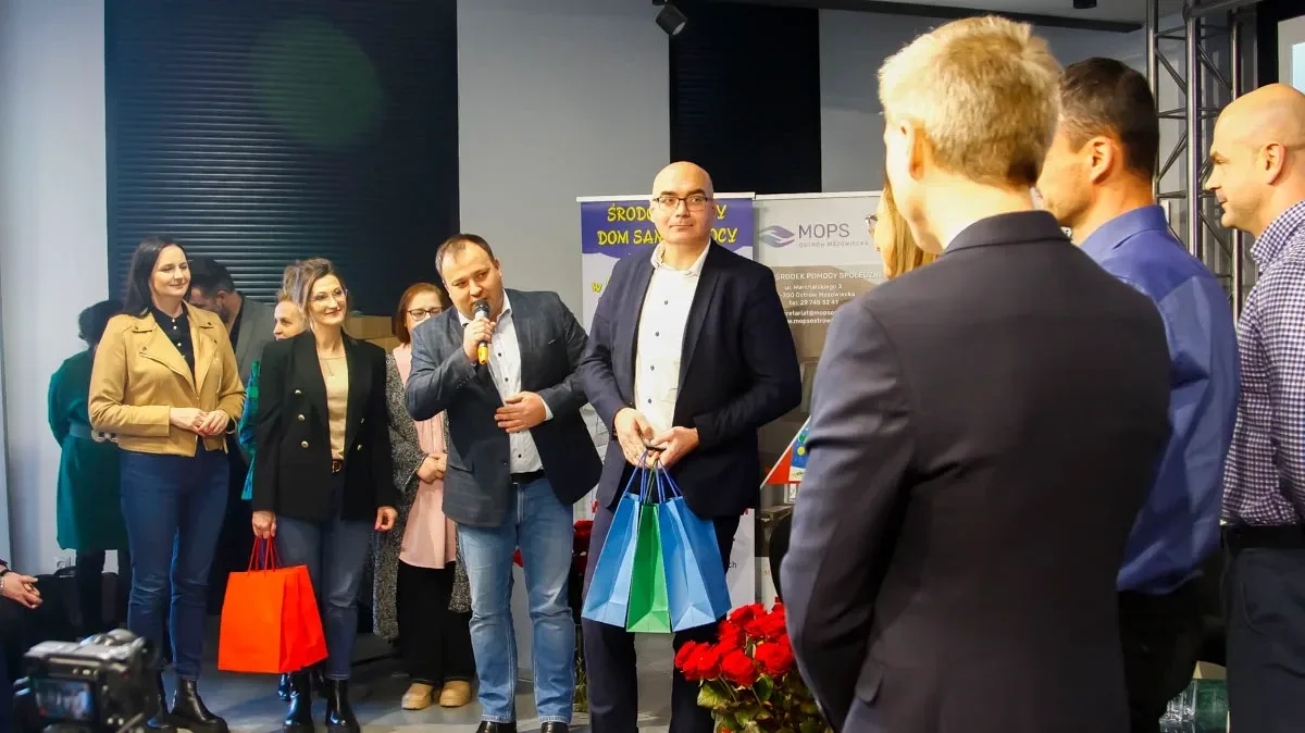 "Odpowiedzialni społecznie". Wykłady, panel dyskusyjny i wystawa prac wychowanków (zdjęcia)