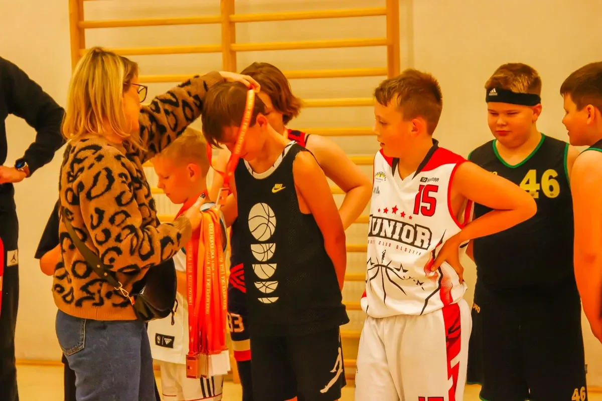Młodzi koszykarze popisali się swoimi zdolnościami w ostatnią niedzielę (zdjęcia)