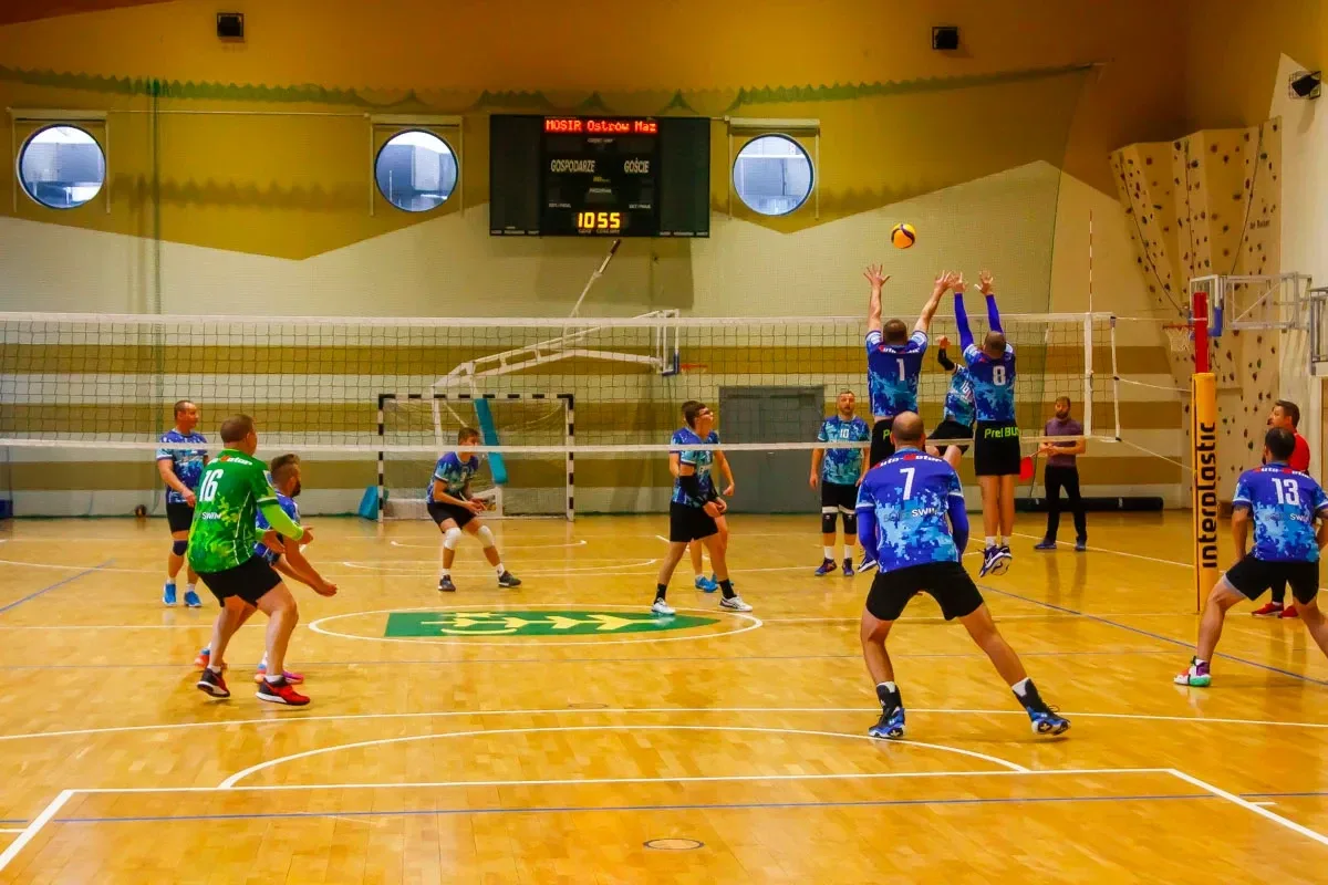 Siatkarze ponownie spotkali się w ramach 10. kolejki Ligi Siatkarzy Amatorów (zdjęcia)