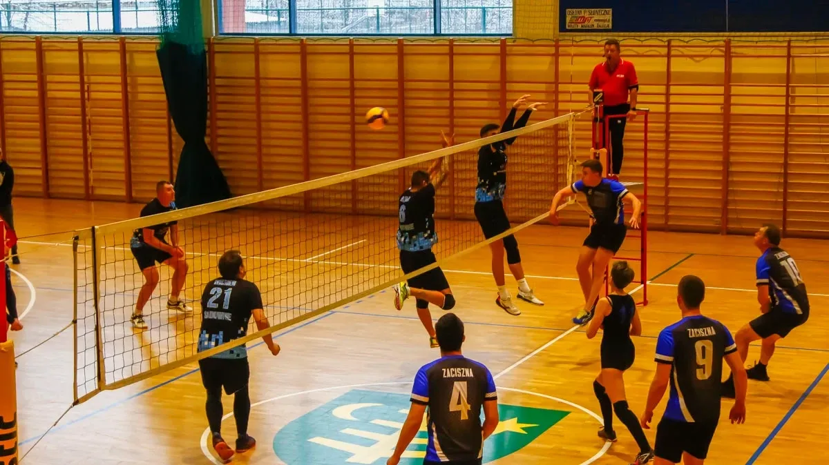 Siatkarze ponownie spotkali się w ramach 10. kolejki Ligi Siatkarzy Amatorów (zdjęcia)