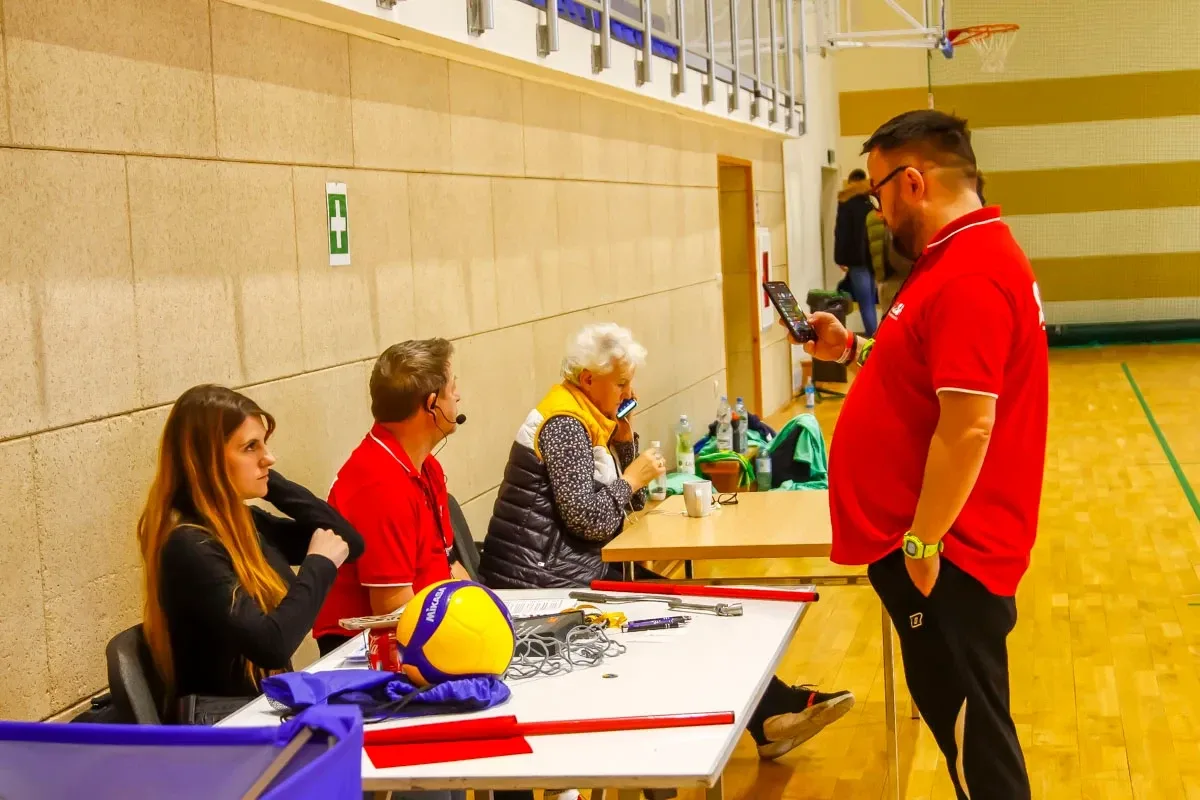 Siatkarze ponownie spotkali się w ramach 10. kolejki Ligi Siatkarzy Amatorów (zdjęcia)