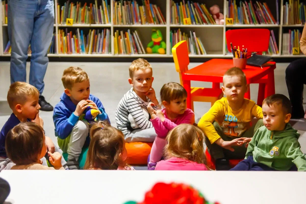 Dzieci świętowały Dzień Pluszowego Misia z Sówką Ostrówką (zdjęcia)