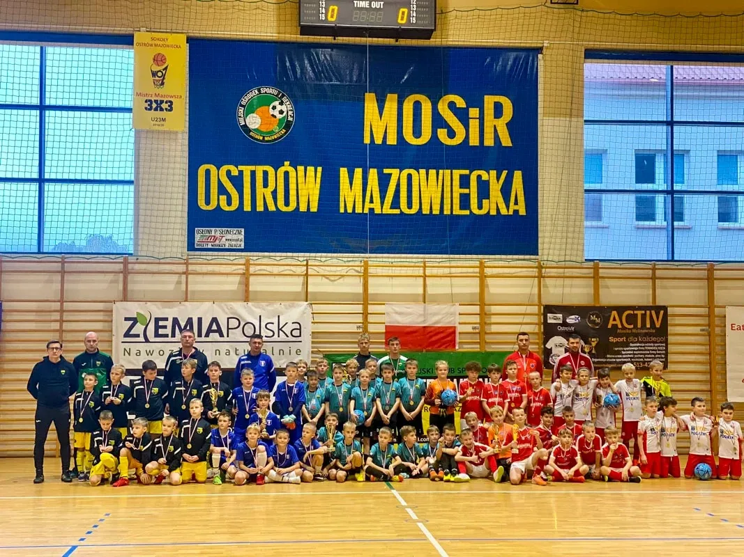 Drużyny z rocznika 2014 zmierzyły się w "Turnieju Niepodległości" (zdjęcia)