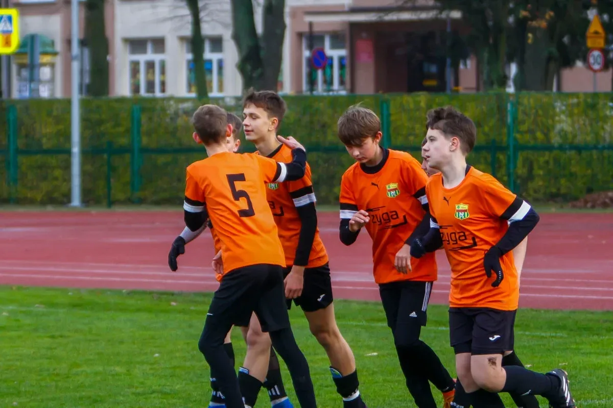 Rocznik 2010 KS Ostrovia tym razem wygrywa 11:0! (zdjęcia)