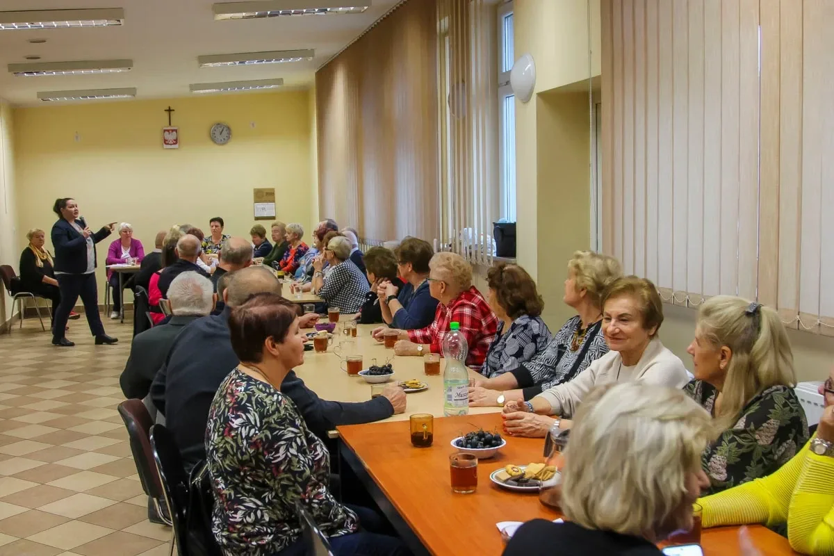 Mieszkańcy Ostrowi dowiedzieli się "Jak nie stać się ofiarą oszustwa?" (zdjęcia)