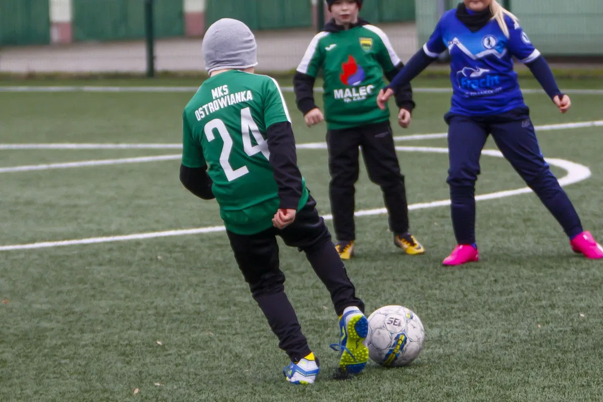 Domowe mecze ligowe młodych sportowców z rocznika 2016 (zdjęcia)