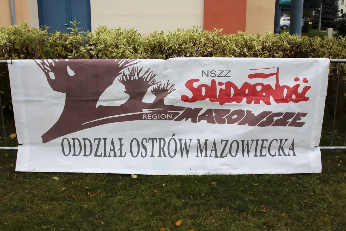 Deszczowa pogoda nie zatrzymała uczestników Półmaratonu Ostrowskiego (zdjęcia)