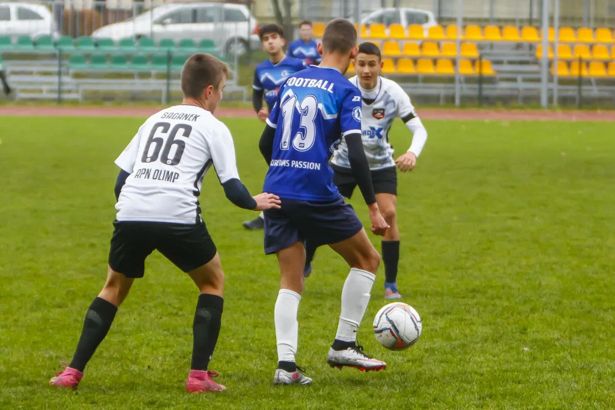 FDP Ostrów Mazowiecka i Olimp Ciechanów remisują 1:1 (zdjęcia)