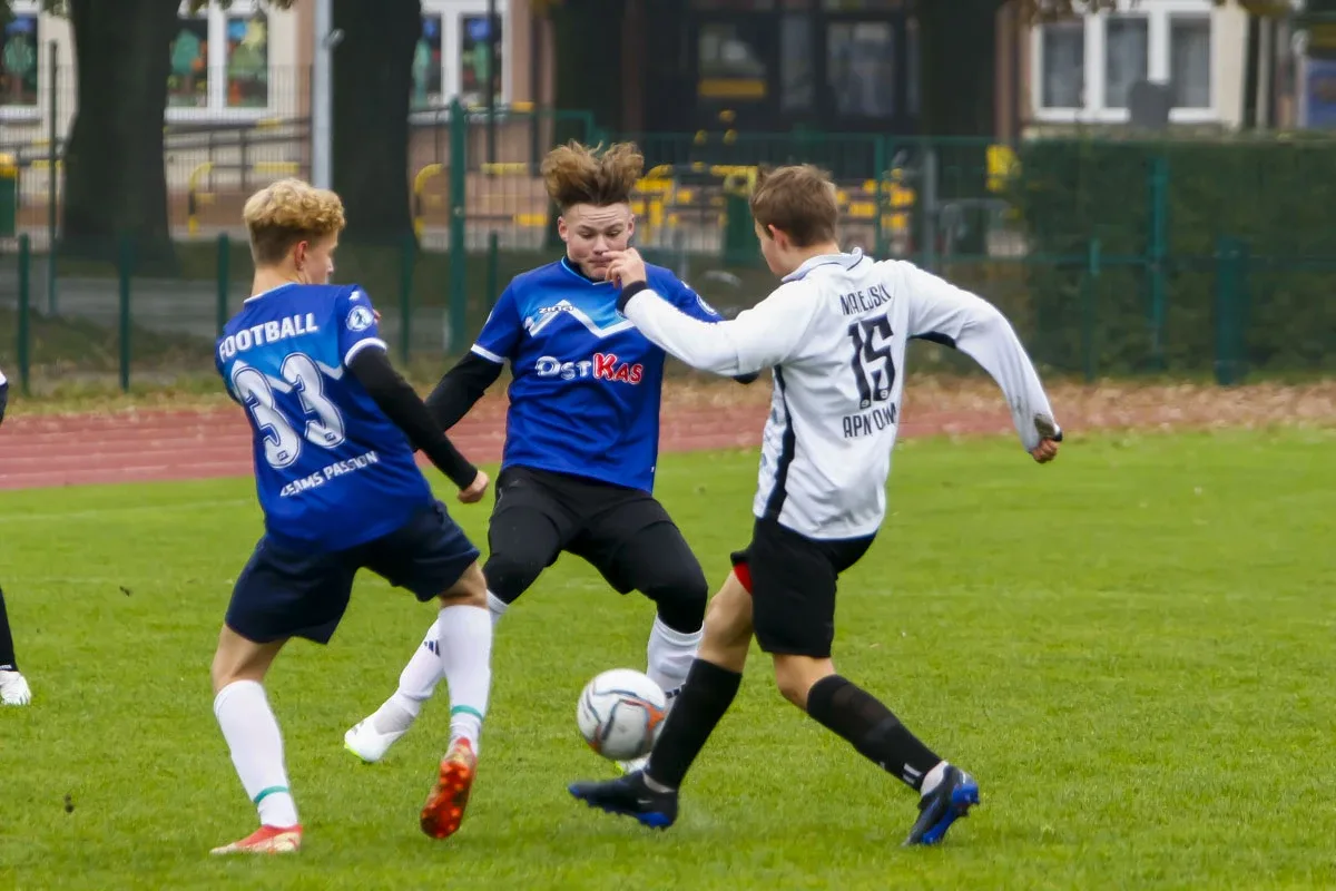 FDP Ostrów Mazowiecka i Olimp Ciechanów remisują 1:1 (zdjęcia)