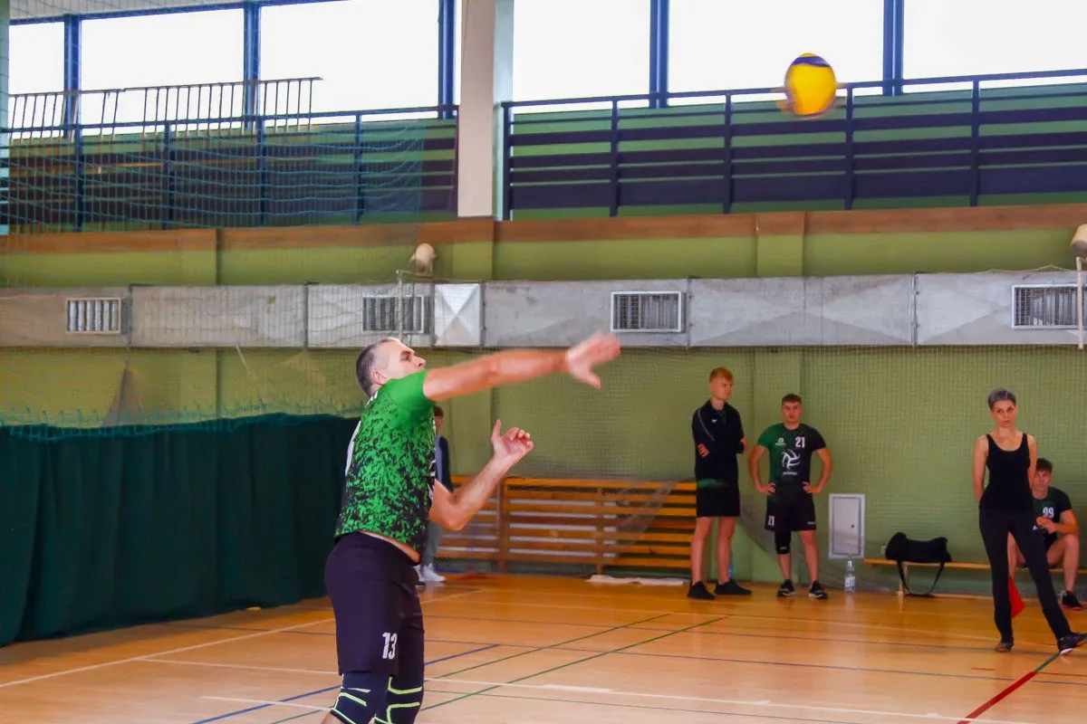 Rozgrywki 8. kolejki Siatkarskiej Ligi Amatorów (zdjęcia)