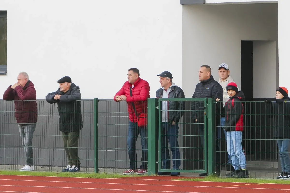 Wiernych kibiców nie zabrakło podczas zwycięskiego meczu KS Ostrovia (zdjęcia)