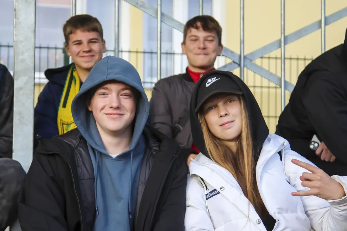 Wiernych kibiców nie zabrakło podczas zwycięskiego meczu KS Ostrovia (zdjęcia)