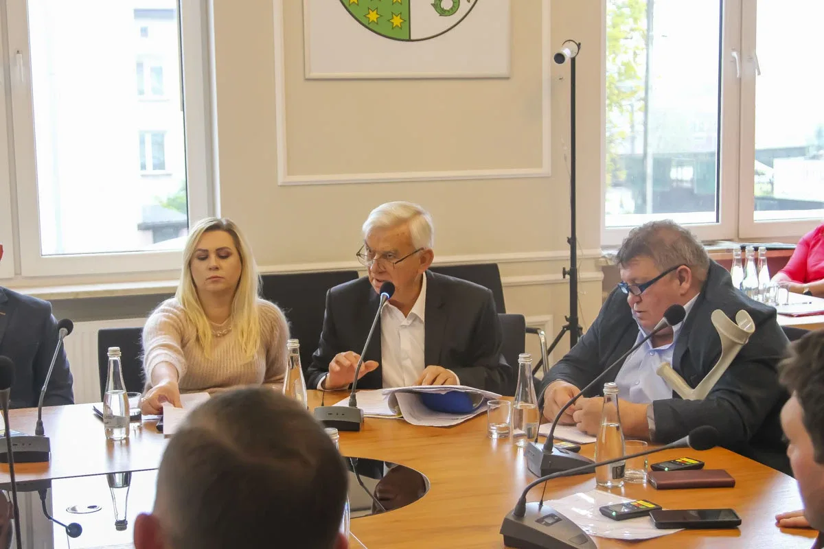 LXVI Sesja Rady Powiatu w Ostrowi Mazowieckiej (zdjęcia)
