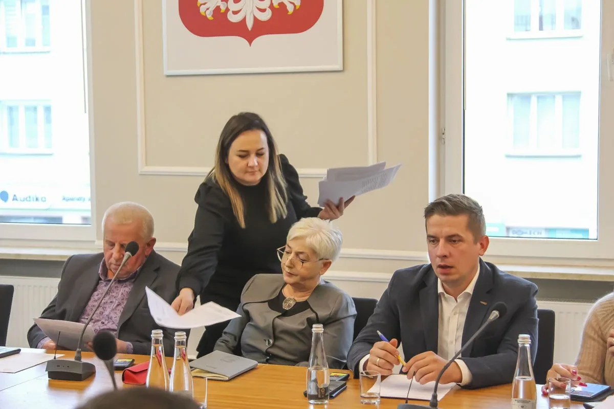 LXVI Sesja Rady Powiatu w Ostrowi Mazowieckiej (zdjęcia)
