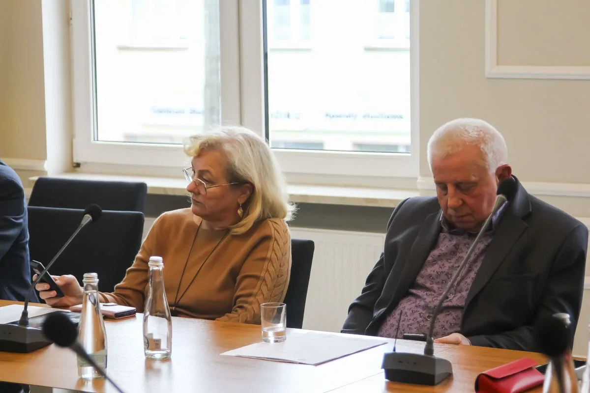 LXVI Sesja Rady Powiatu w Ostrowi Mazowieckiej (zdjęcia)