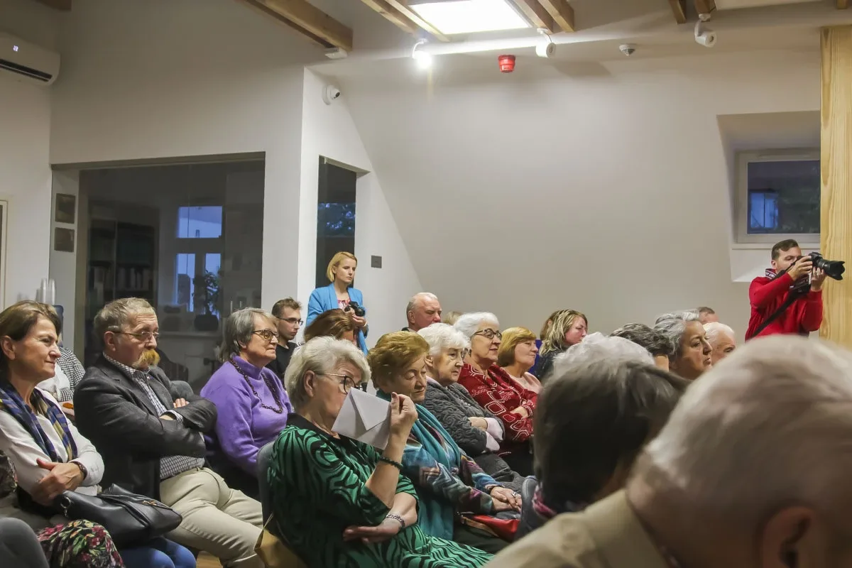 Wiersze i limeryki Pani Janiny Brzeszczak dostały swój tomik (zdjęcia)