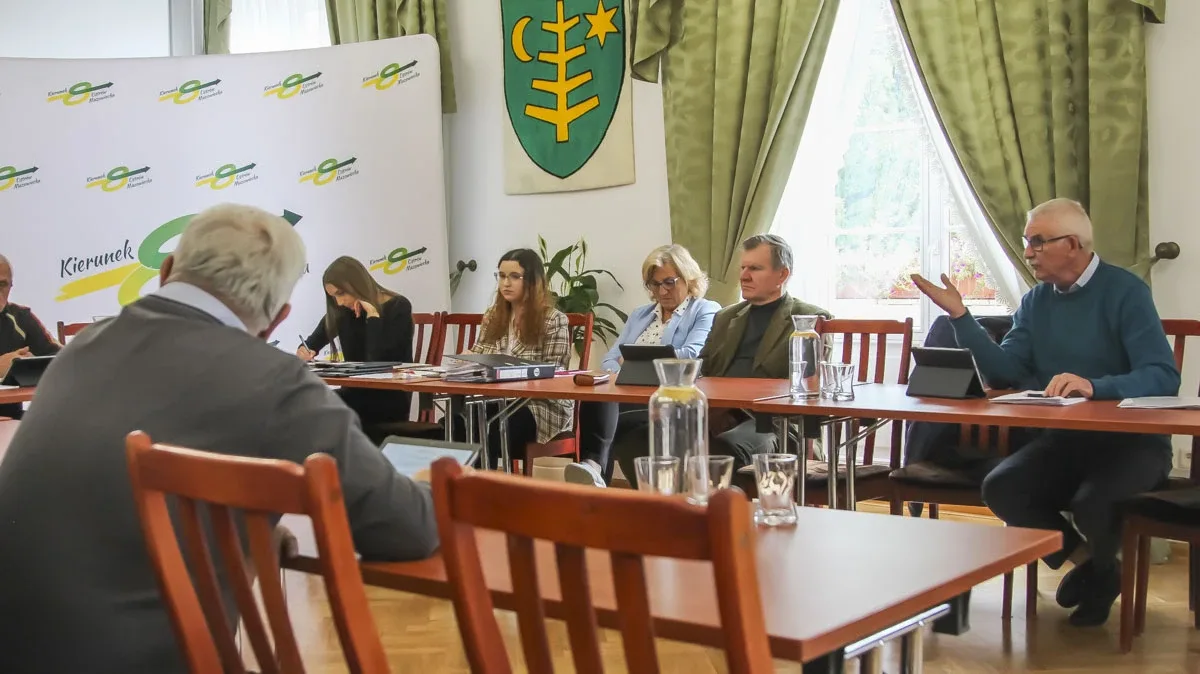 Komisja Gospodarki Komunalnej i Infrastruktury Technicznej oraz Ochrony Środowiska obradowała w Ostrowi Mazowieckiej (zdjęcia)